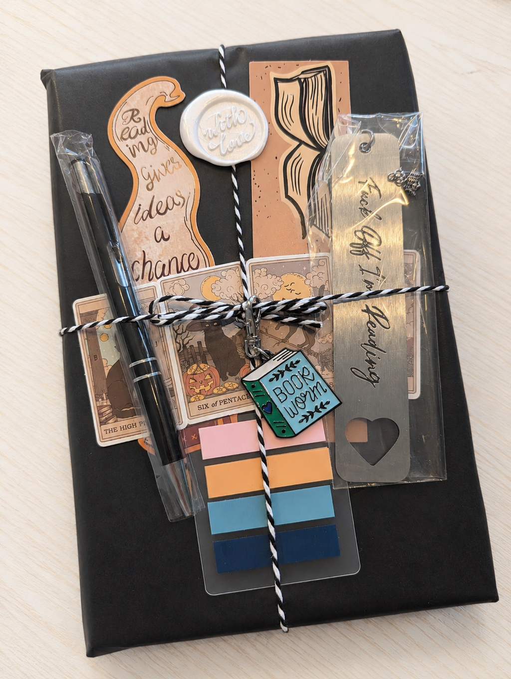 Blind Date with a Book "Black Edition"